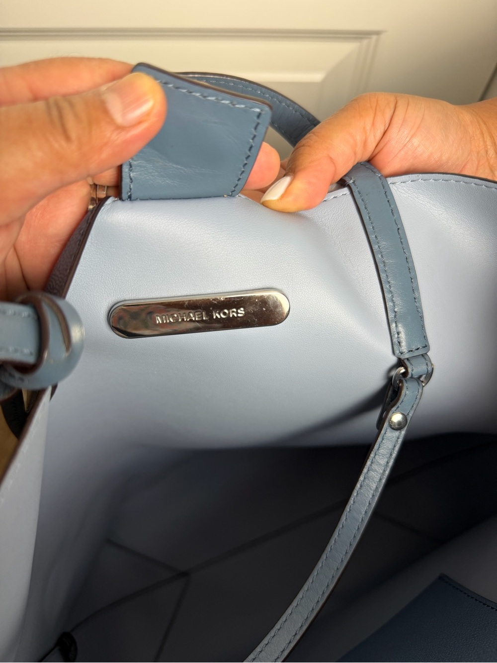 Michael Kors Navy Leather Tote with Removable Crossbody Strap - Picture 11 of 12